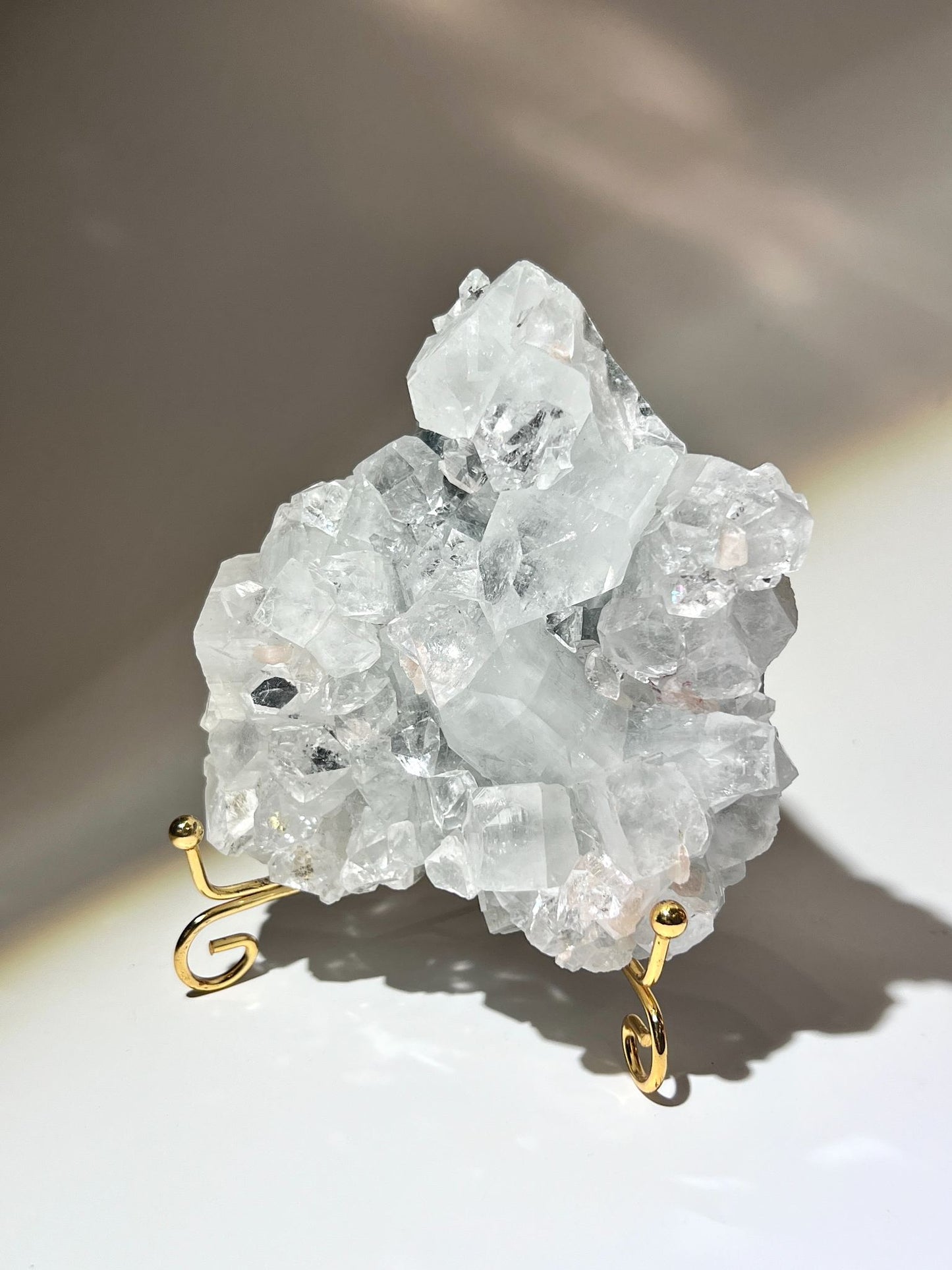 頂級鑽石魚眼石 Apophyllite 天然晶簇 478g｜印度透明大鑽型魚眼石