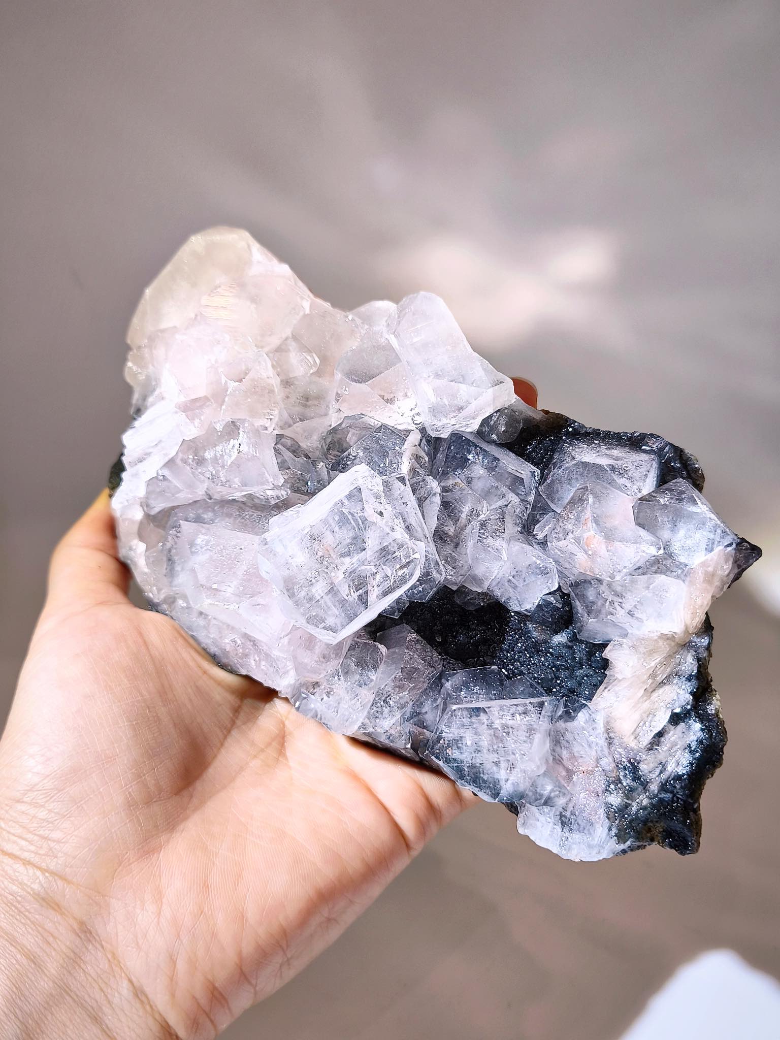 黑沙糖 黑鑽魚眼石 黑色魚眼石 魚眼石 鑽石魚眼石 apophyllite india 適用於海底輪穩定與靈性提升