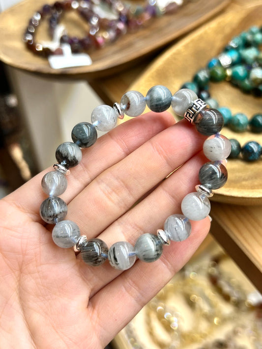 藍髮晶白幽靈