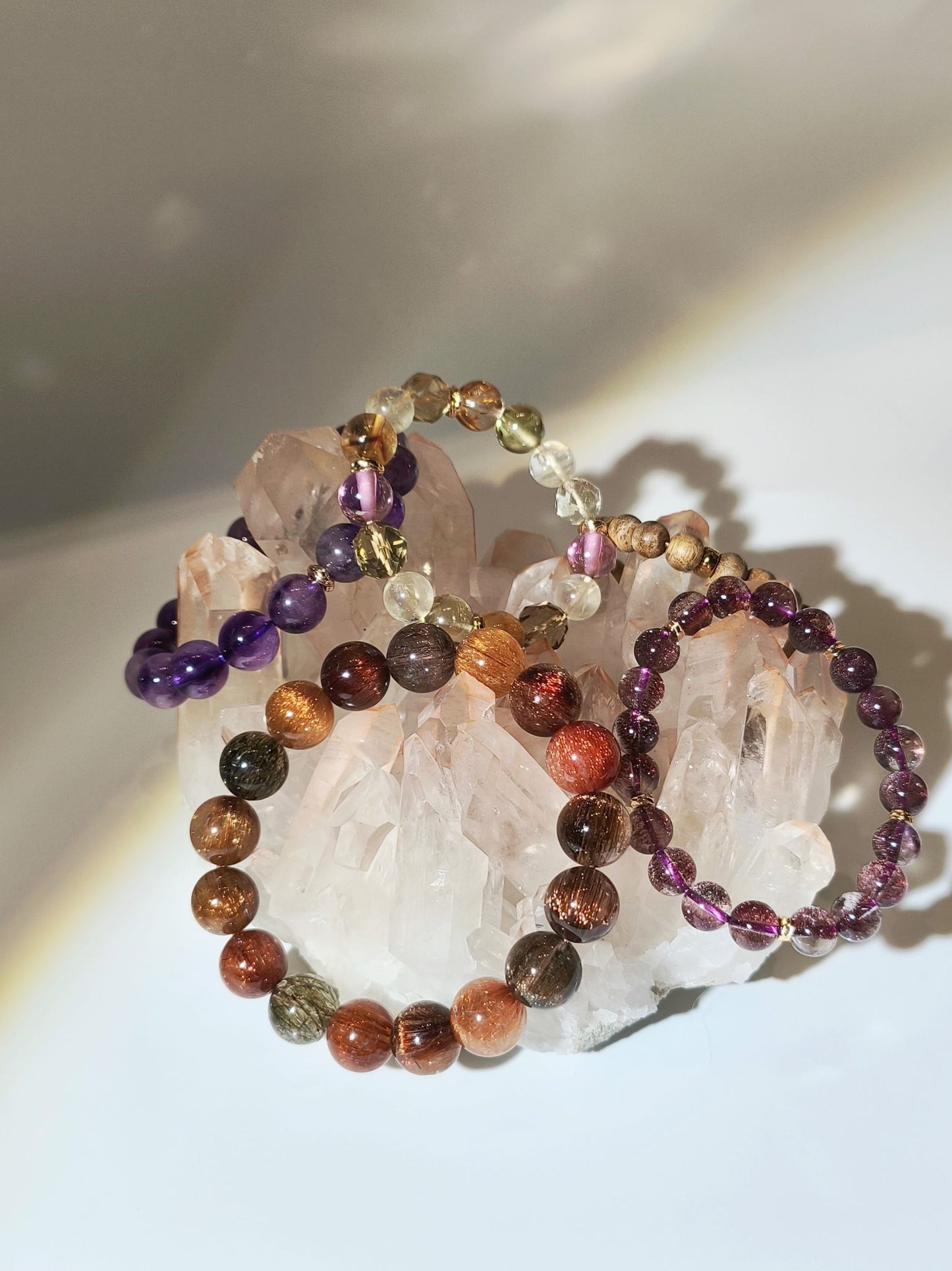 白晶簇 晶簇 天然晶簇 白水晶 水晶簇 髮晶 金髮晶 紅髮晶 超七 煙花超七 紅超七 