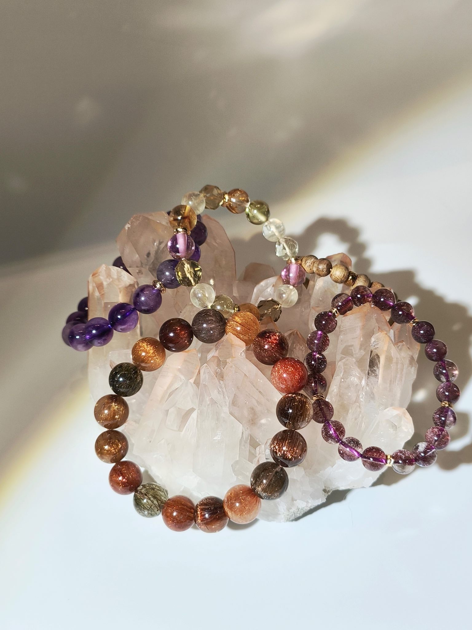 白晶簇 晶簇 天然晶簇 白水晶 水晶簇 髮晶 金髮晶 紅髮晶 超七 煙花超七 紅超七 