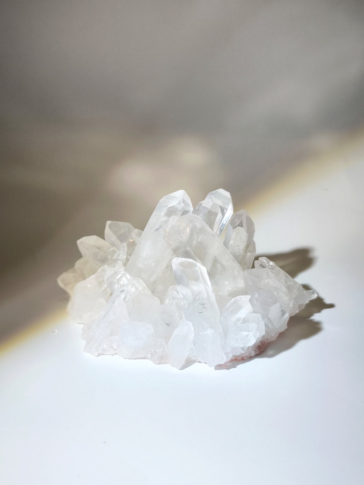 水晶店 香港水晶店 香港水晶 白晶簇 淨化水晶 家居淨化 水晶功效 水晶原石 白水晶 晶簇 晶簇功效