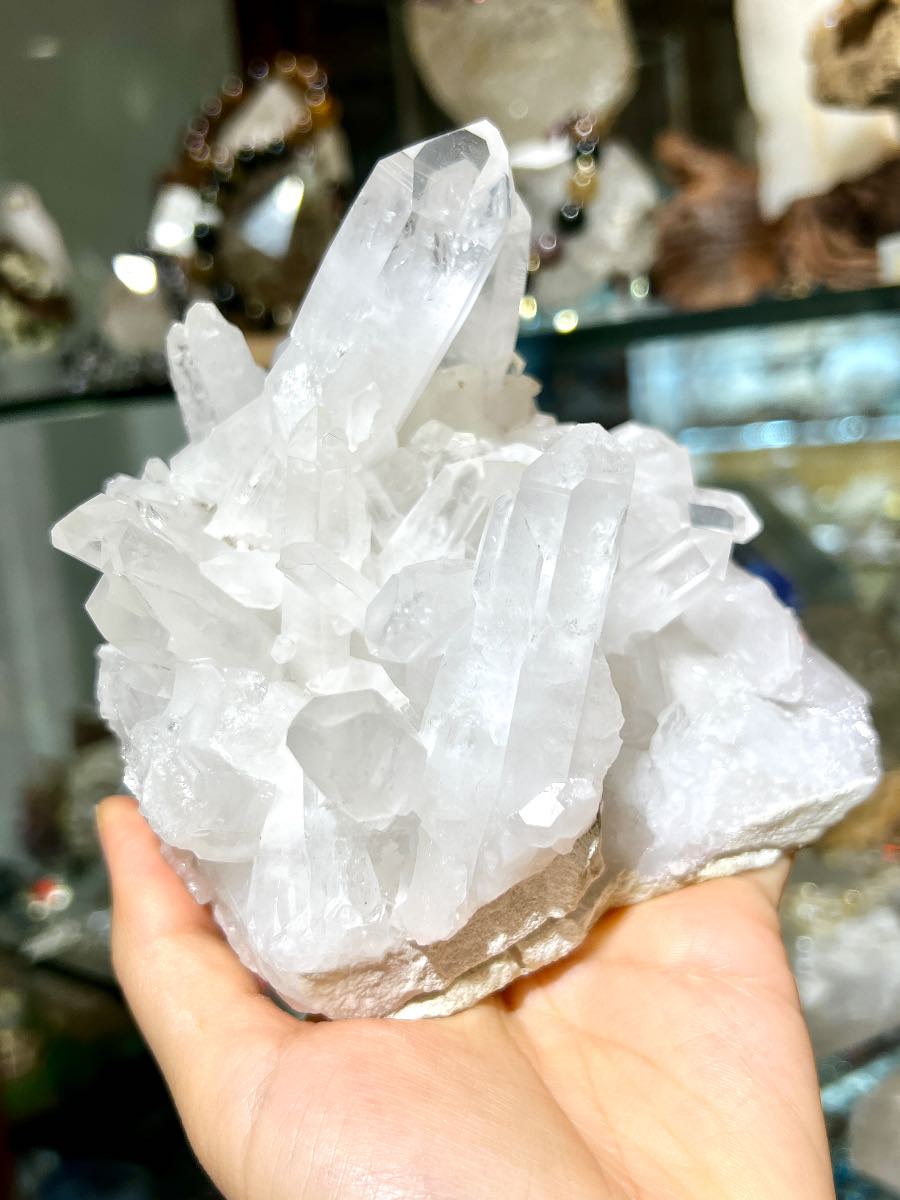 白晶簇 白水晶 白水晶功效 水晶原石 晶柱