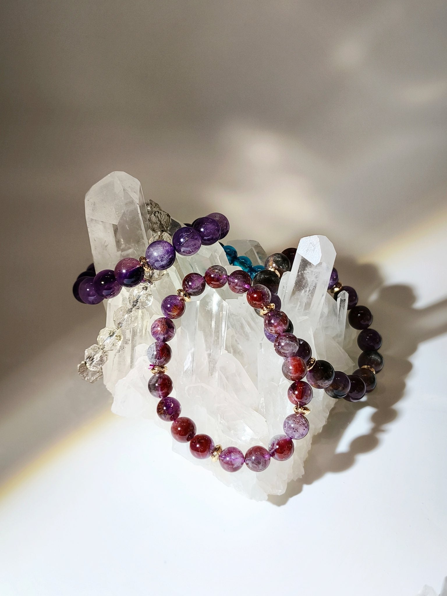 淨化手鏈 淨化消磁 清透白晶簇 清透晶簇 水晶店 香港水晶店 香港水晶 白晶簇 淨化水晶 clear quartz cluster 天然晶簇 香港晶簇