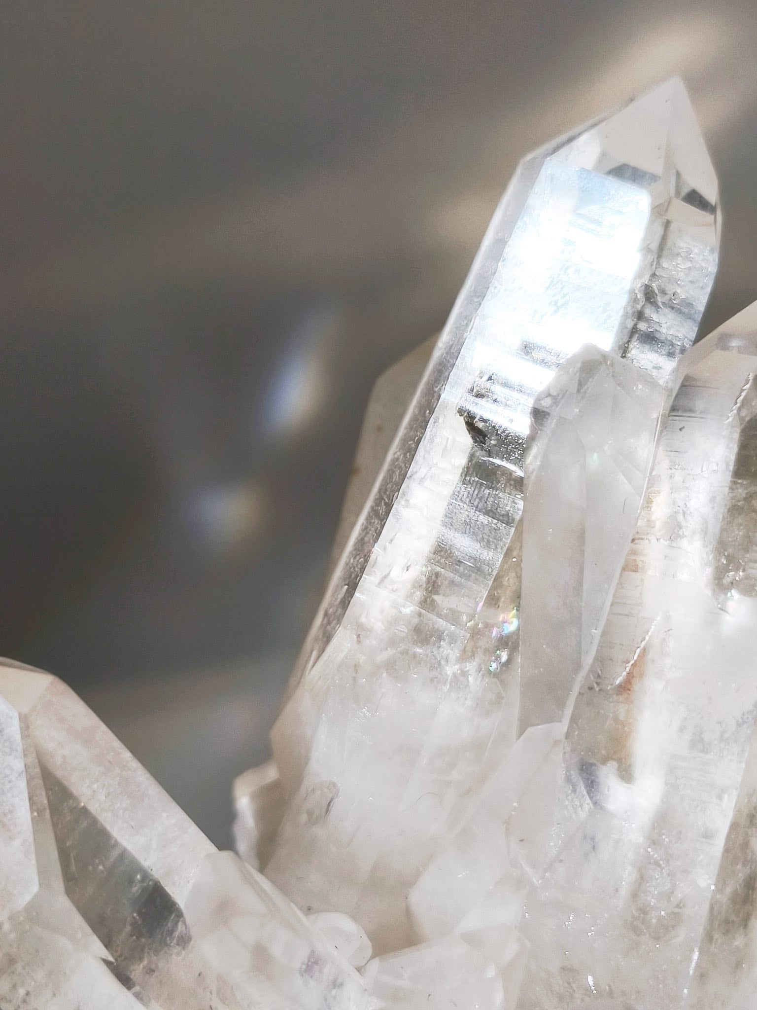 水晶店 香港水晶店 香港水晶 白晶簇 淨化水晶 家居淨化 水晶功效 水晶原石 白水晶 晶簇 晶簇功效 晶柱