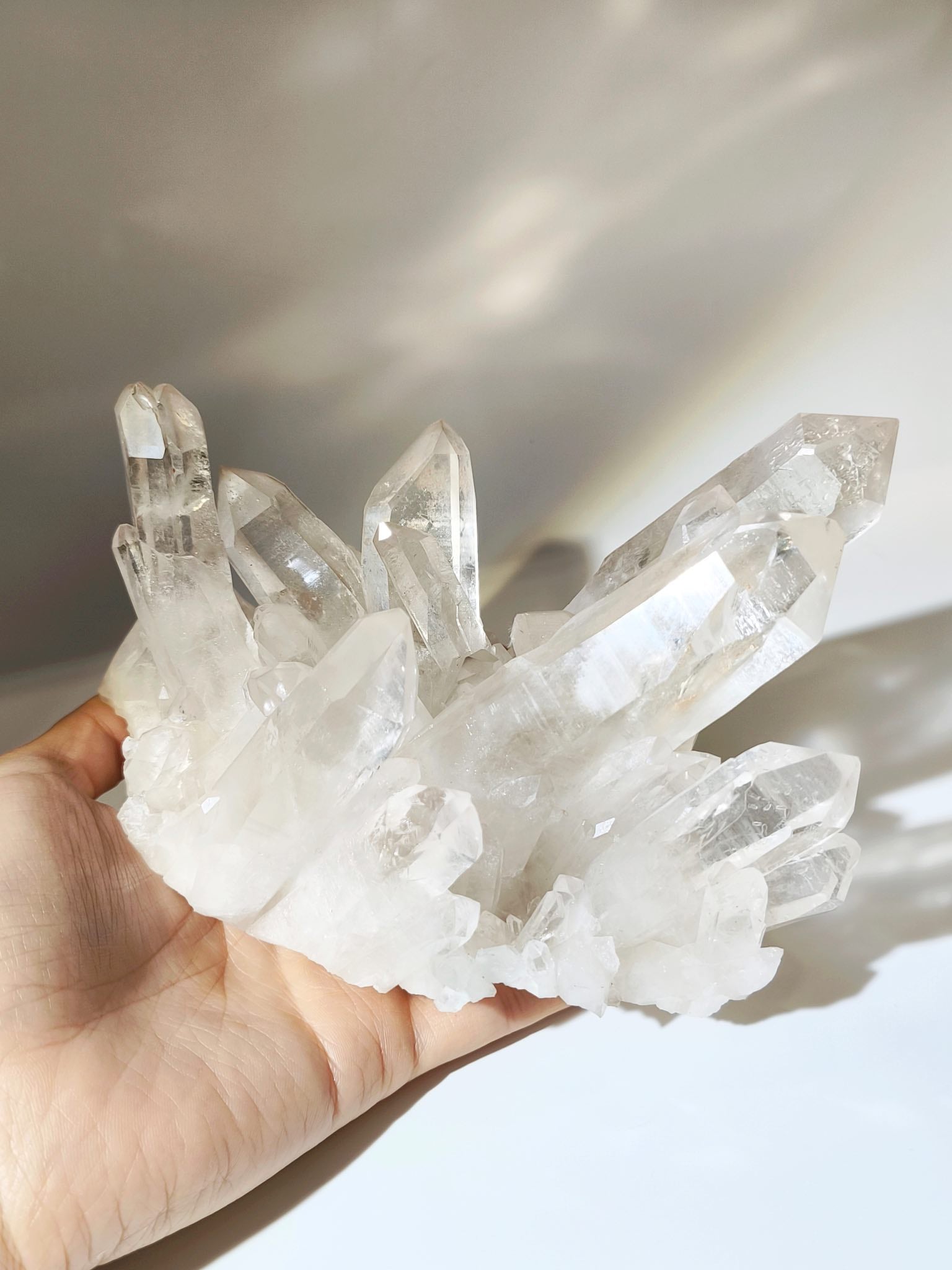 水晶店 香港水晶店 香港水晶 白晶簇 淨化水晶 家居淨化 水晶功效 水晶原石 白水晶 晶簇 晶簇功效