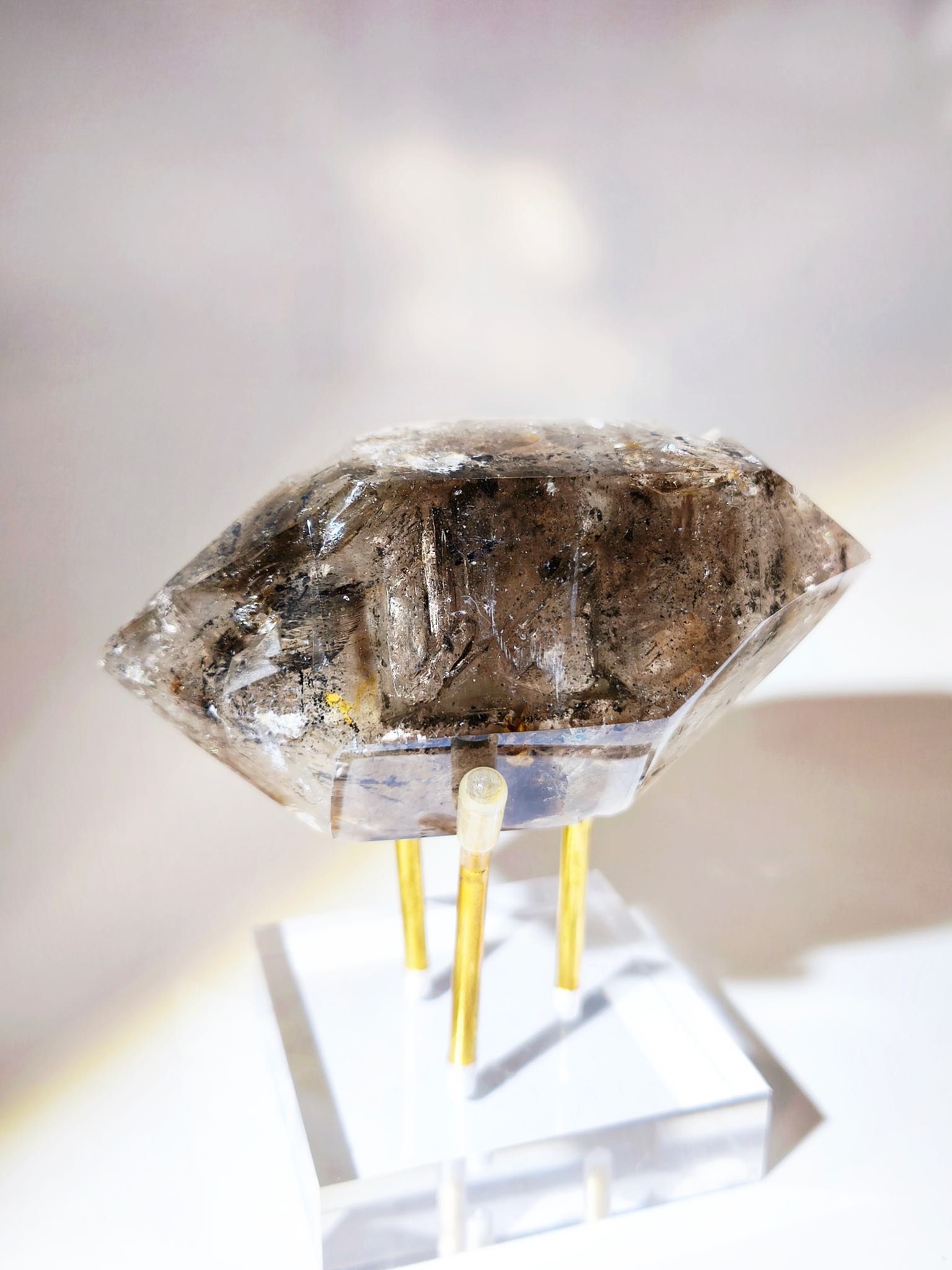 閃靈鑽 水膽閃靈鑽 水庫閃靈鑽 流沙閃靈鑽 香港閃靈鑽 閃靈鑽產地 茶晶 白水晶 herkimerdiamond water inclusions