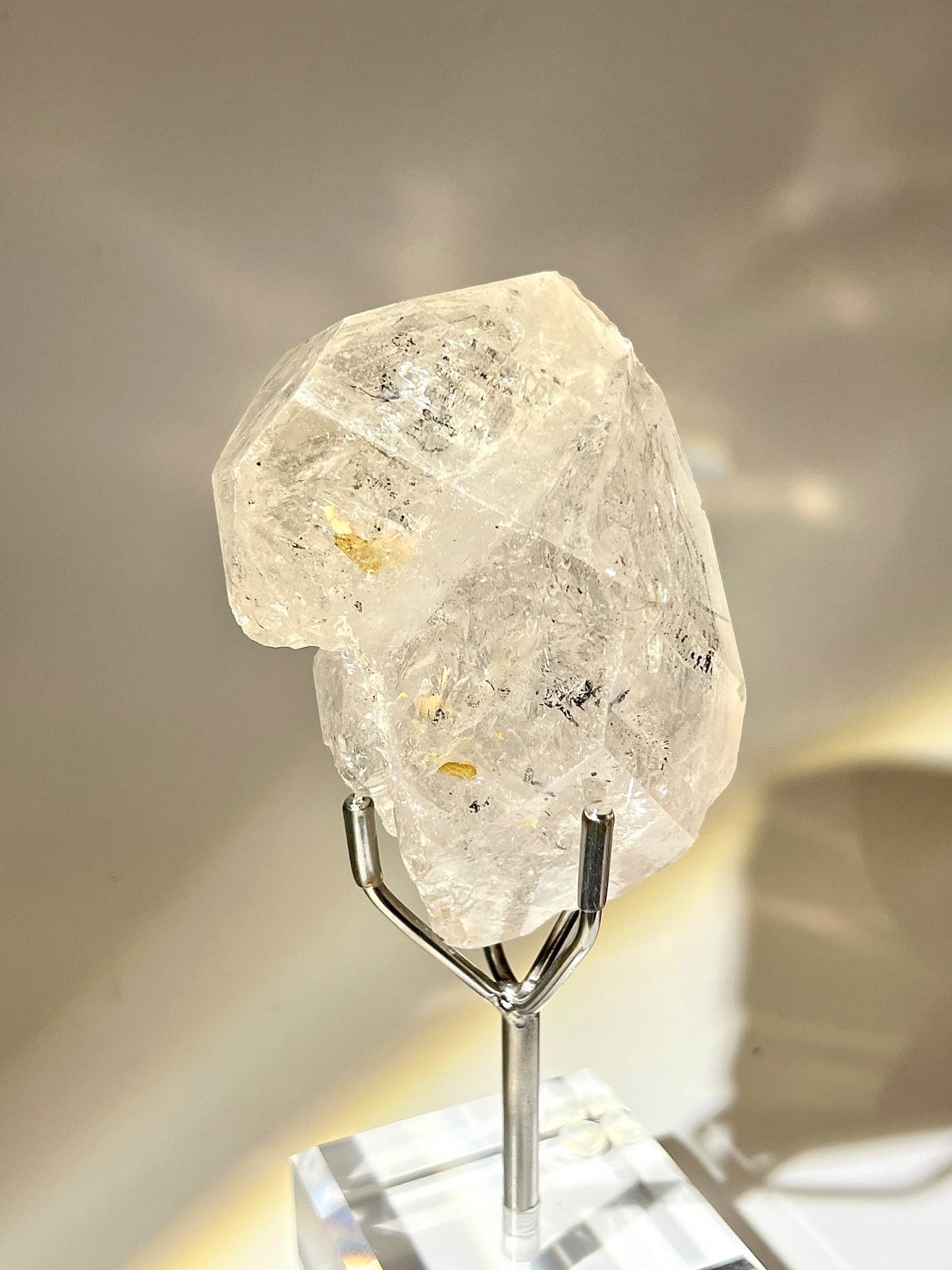 什麼是閃靈鑽 what is herkimer diamond 閃靈鑽水晶是什麼 閃靈鑽水晶產地