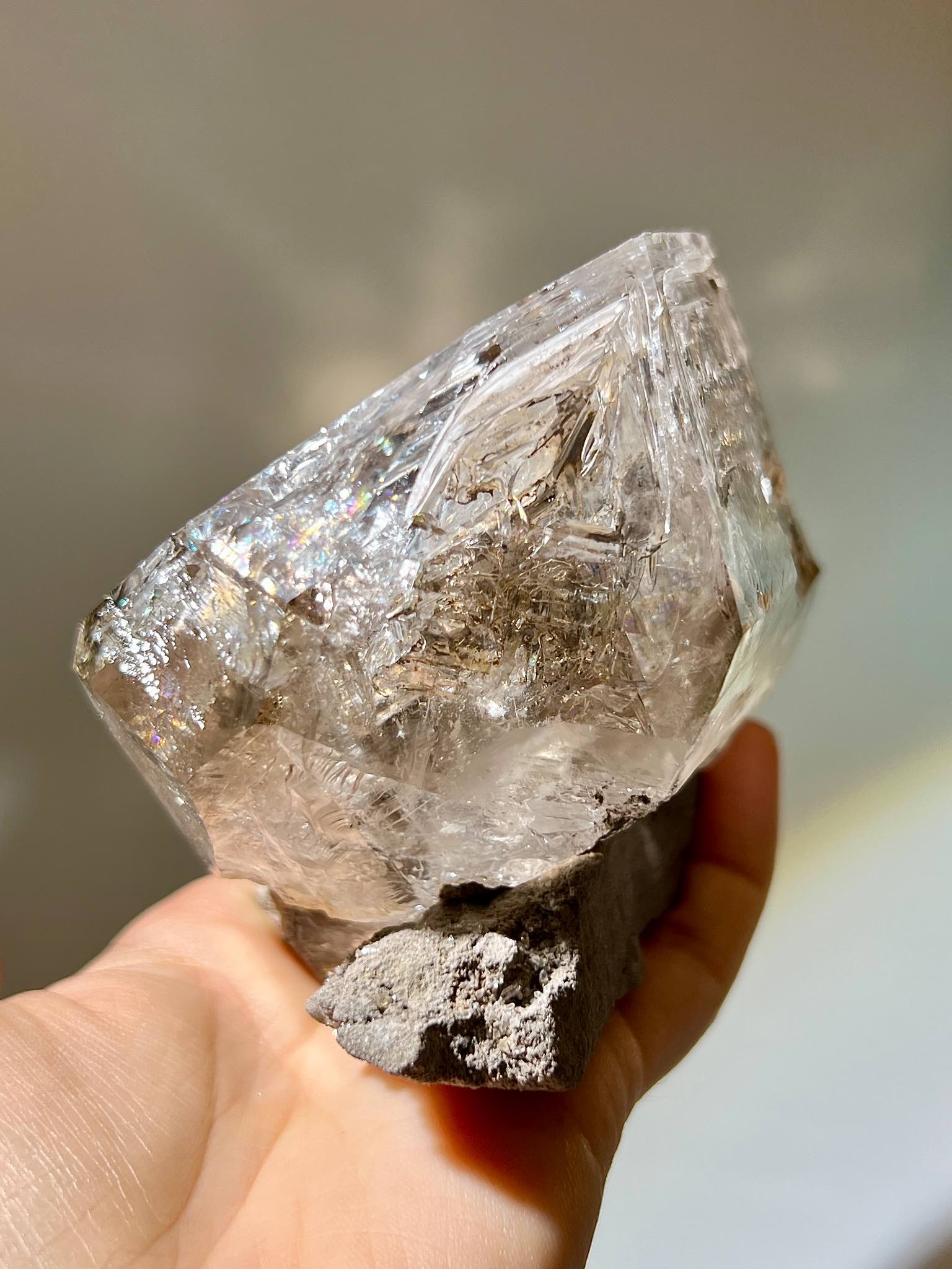 閃靈鑽功效 骸骨閃靈鑽 骸骨水晶 skeletal Herkimer diamond 美國閃靈鑽 赫基蒙閃靈鑽 閃靈鑽 香港閃靈鑽 白水晶 白晶 水晶 天然水晶 南無水晶 namucrystal 骸骨水晶 骸骨空窗