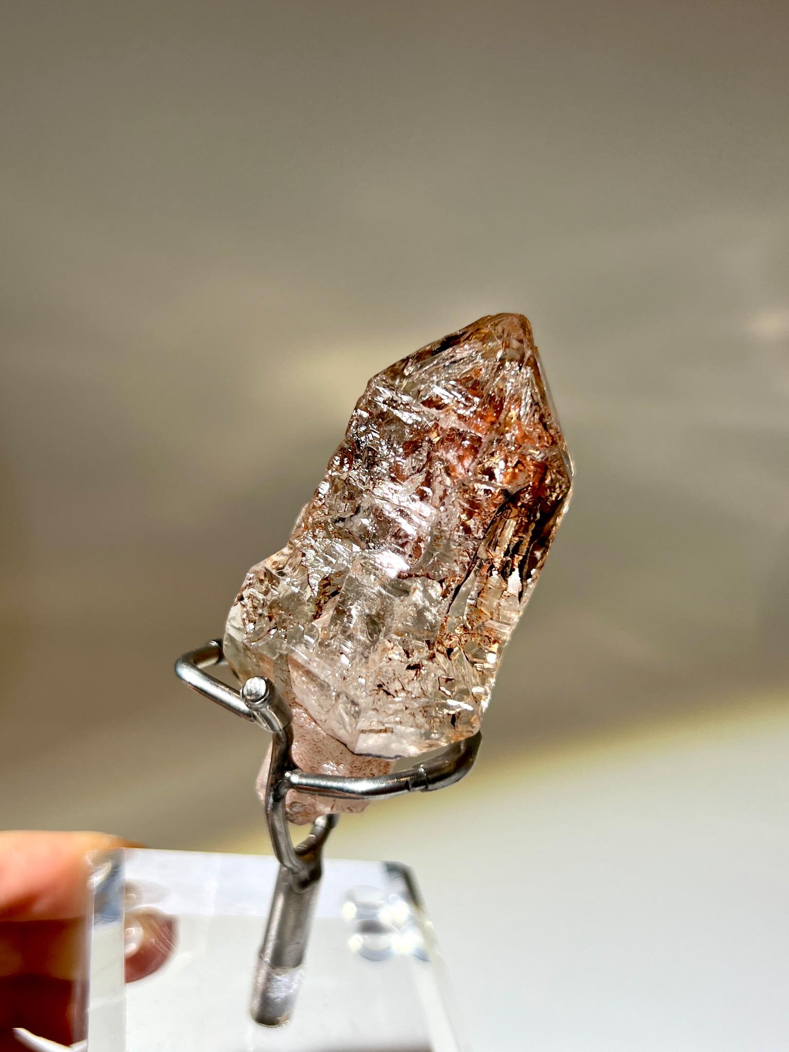 herkimerdiamond 閃靈鑽 美國閃靈鑽 巴基斯坦閃靈鑽 紅泥閃靈鑽 閃靈鑽原石 閃靈鑽水晶 水晶原石 香港水晶店 骸骨水晶 骸骨閃靈鑽