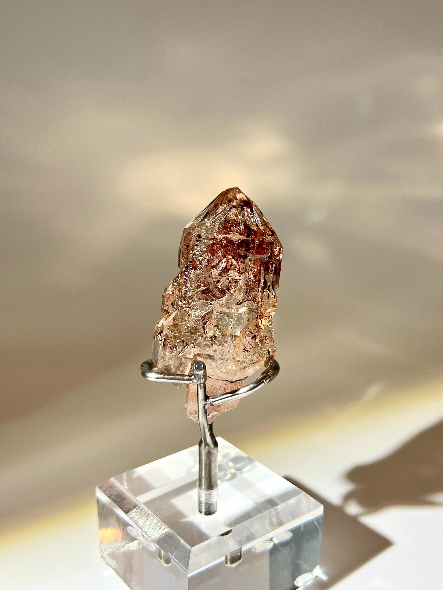 herkimerdiamond 閃靈鑽 美國閃靈鑽 巴基斯坦閃靈鑽 紅泥閃靈鑽 閃靈鑽原石 閃靈鑽水晶 水晶原石 香港水晶店