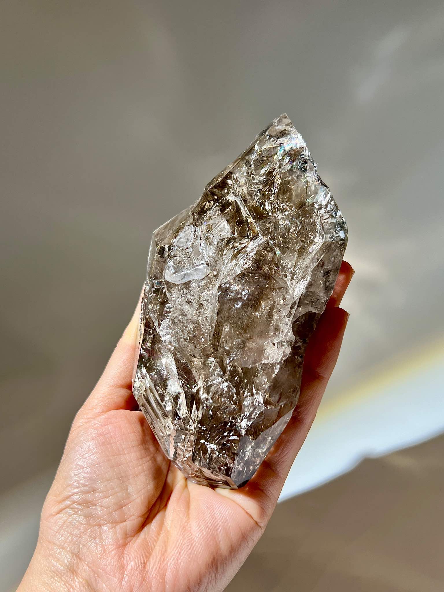骸骨閃靈鑽 骸骨水晶 skeletal Herkimer diamond 美國閃靈鑽 赫基蒙閃靈鑽 閃靈鑽 香港閃靈鑽 白水晶 白晶 水晶 天然水晶 南無水晶 namucrystal 骨幹水晶 骨幹閃靈鑽