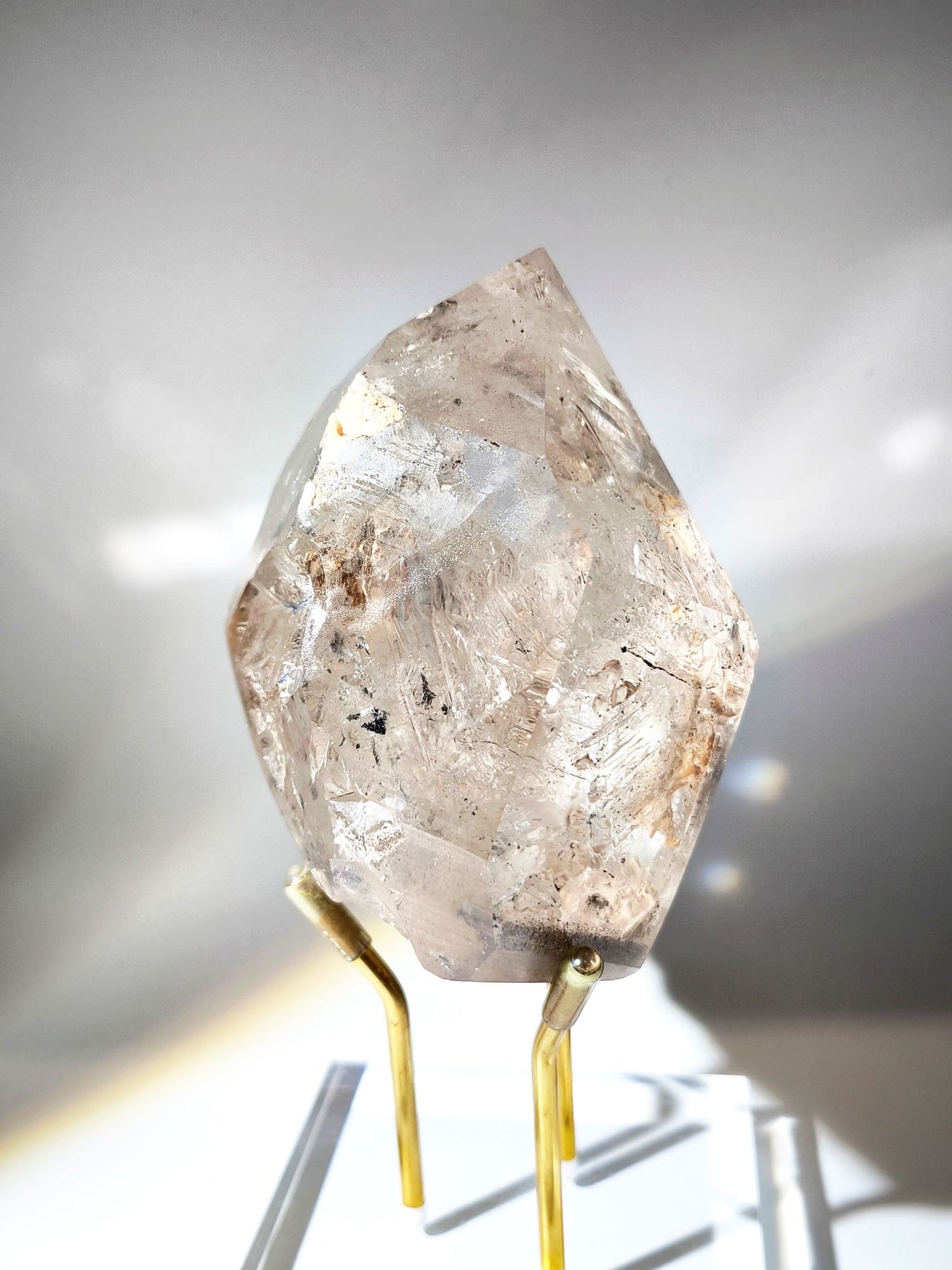 閃靈鑽 水膽閃靈鑽 水庫閃靈鑽 流沙閃靈鑽 香港閃靈鑽 閃靈鑽產地 閃靈鑽淨化 閃靈鑽原石 淨化水晶 水晶原石 香港水晶店 香港水晶 herkimerdiamond
