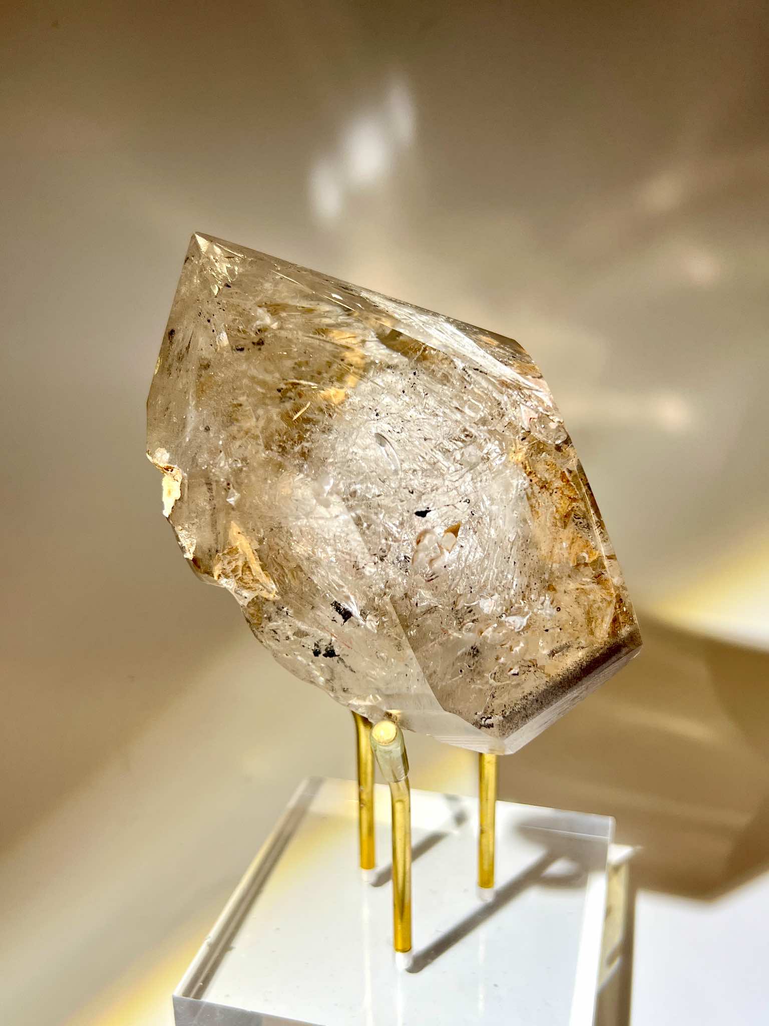 骸骨空窗閃靈鑽 閃靈鑽產地 herkimerdiamond skeletal quartz 南無水晶