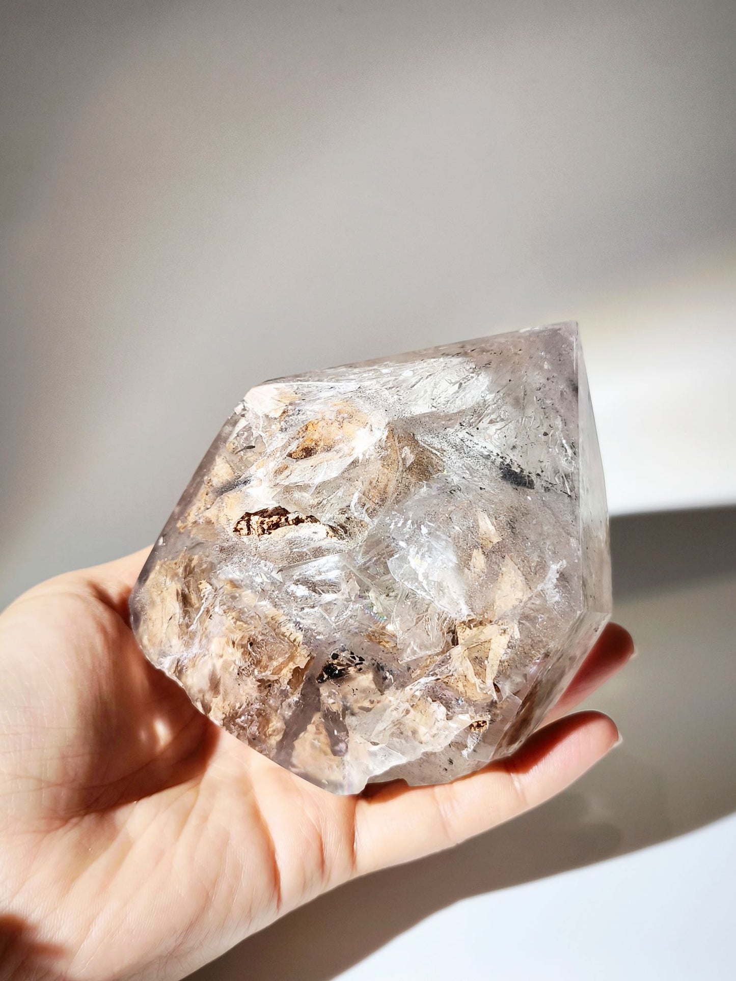 閃靈鑽 閃靈鑽功效 香港閃靈鑽 閃靈鑽產地 閃靈鑽淨化 閃靈鑽原石 淨化水晶 水晶原石 香港水晶店 香港水晶 herkimerdiamond