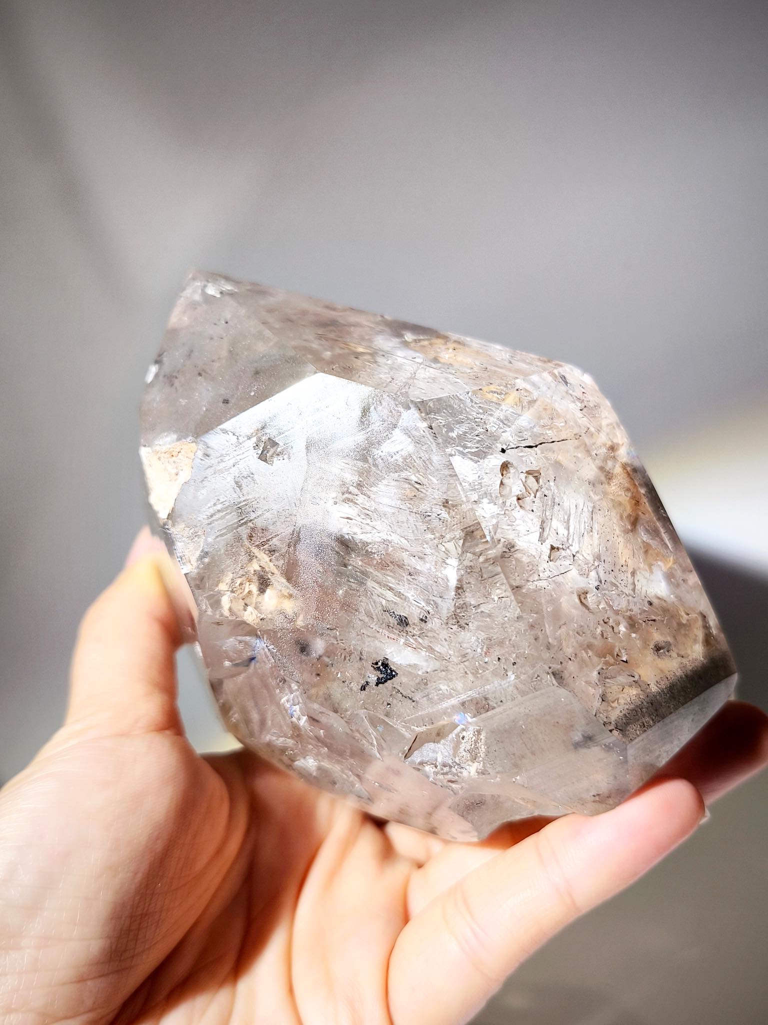 閃靈鑽 閃靈鑽功效 香港閃靈鑽 閃靈鑽產地 閃靈鑽淨化 閃靈鑽原石 淨化水晶 水晶原石 香港水晶店 香港水晶 herkimerdiamond