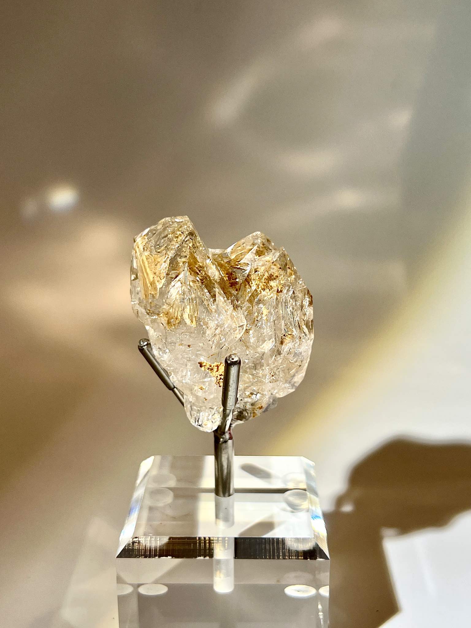 herkimerdiamond 閃靈鑽 美國閃靈鑽 巴基斯坦閃靈鑽 黃泥閃靈鑽 閃靈鑽原石 閃靈鑽水晶 水晶原石 香港水晶店 骸骨水晶 骸骨閃靈鑽 淨化原石