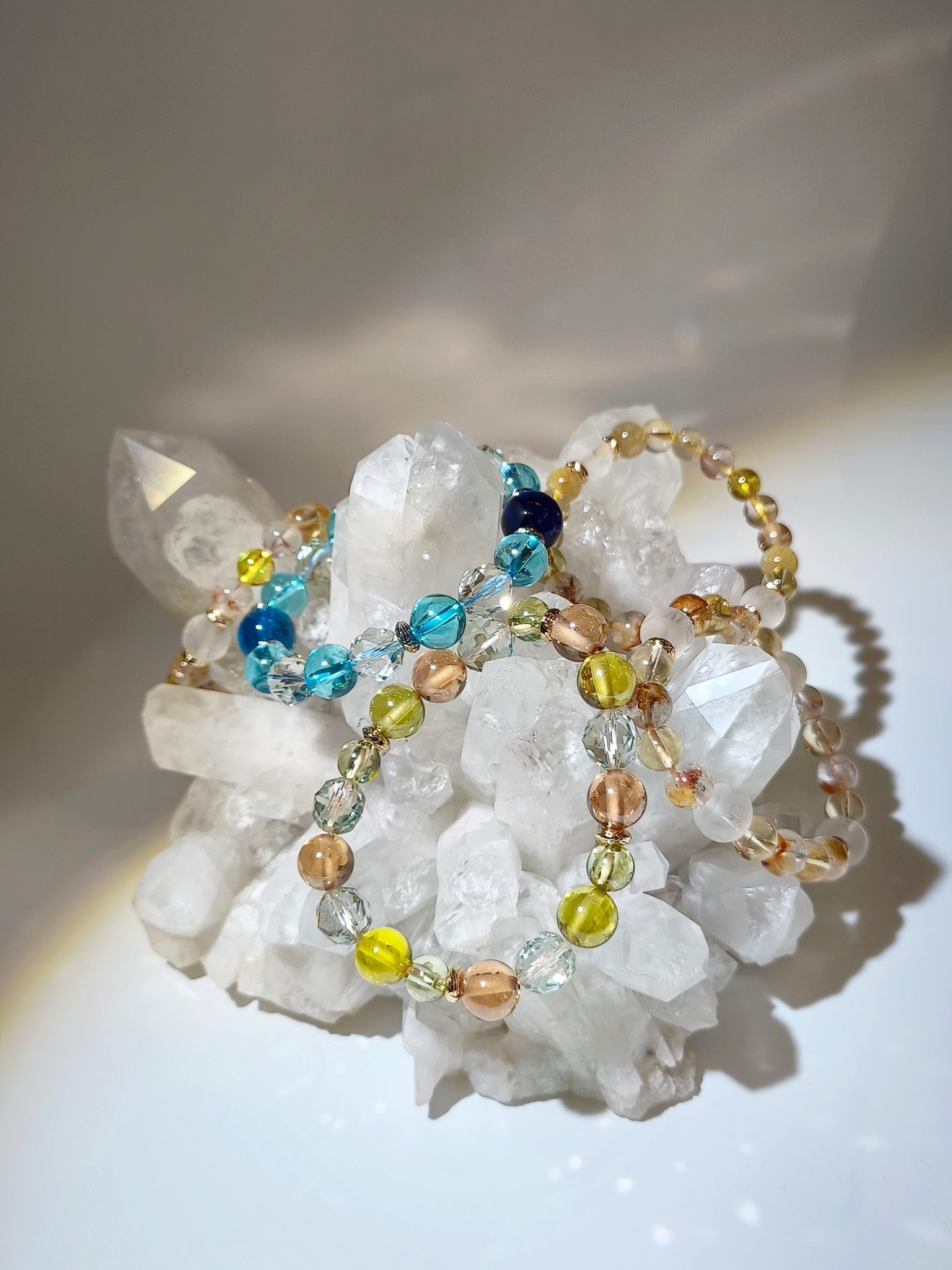 晶簇 白晶簇 翠幽靈 翠幽靈水晶 晶簇功效 淨化晶簇 cluster quartz 白晶 水晶簇 香港水晶 淨化水晶 淨化消磁 香港水晶 水晶