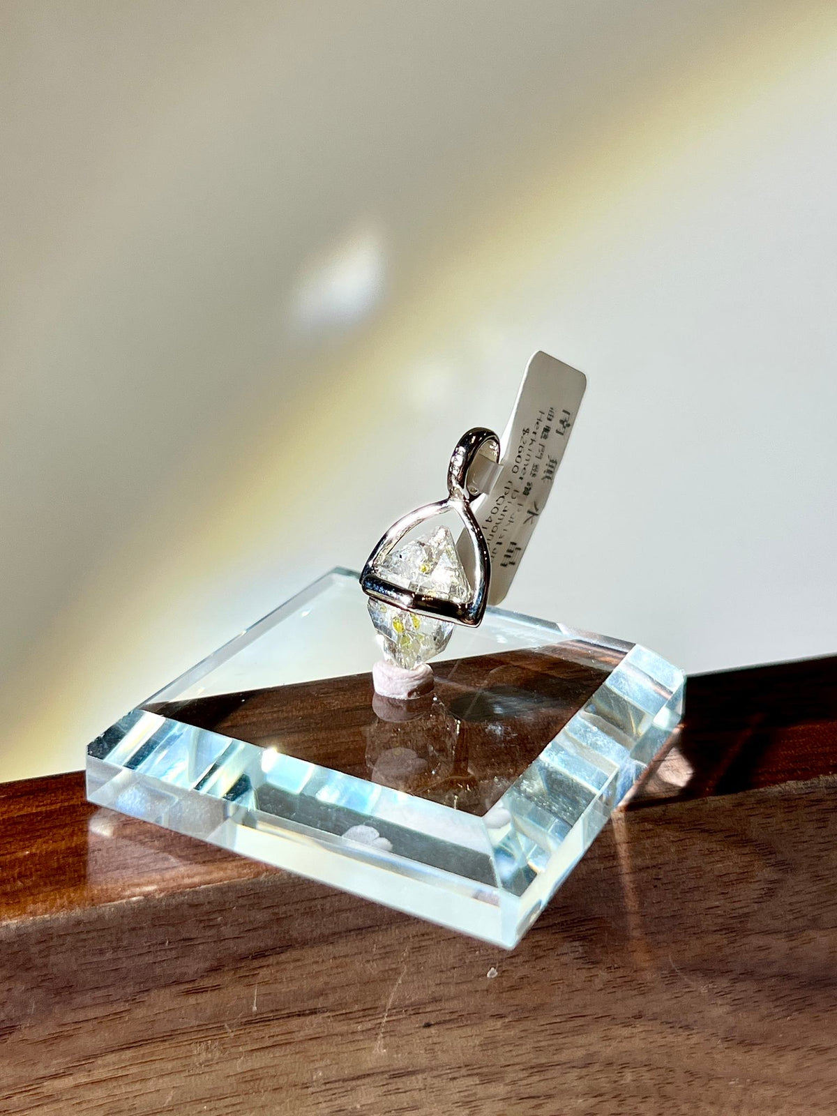 巴基斯坦油膽閃靈鑽吊墜 PH04｜Pakimer Diamond｜展示多點油膽與銀扣