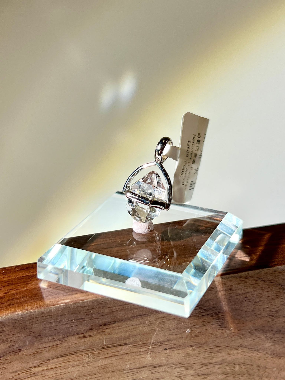 巴基斯坦油膽閃靈鑽吊墜 PH08｜Pakimer Diamond｜展示淨白通透與銀扣