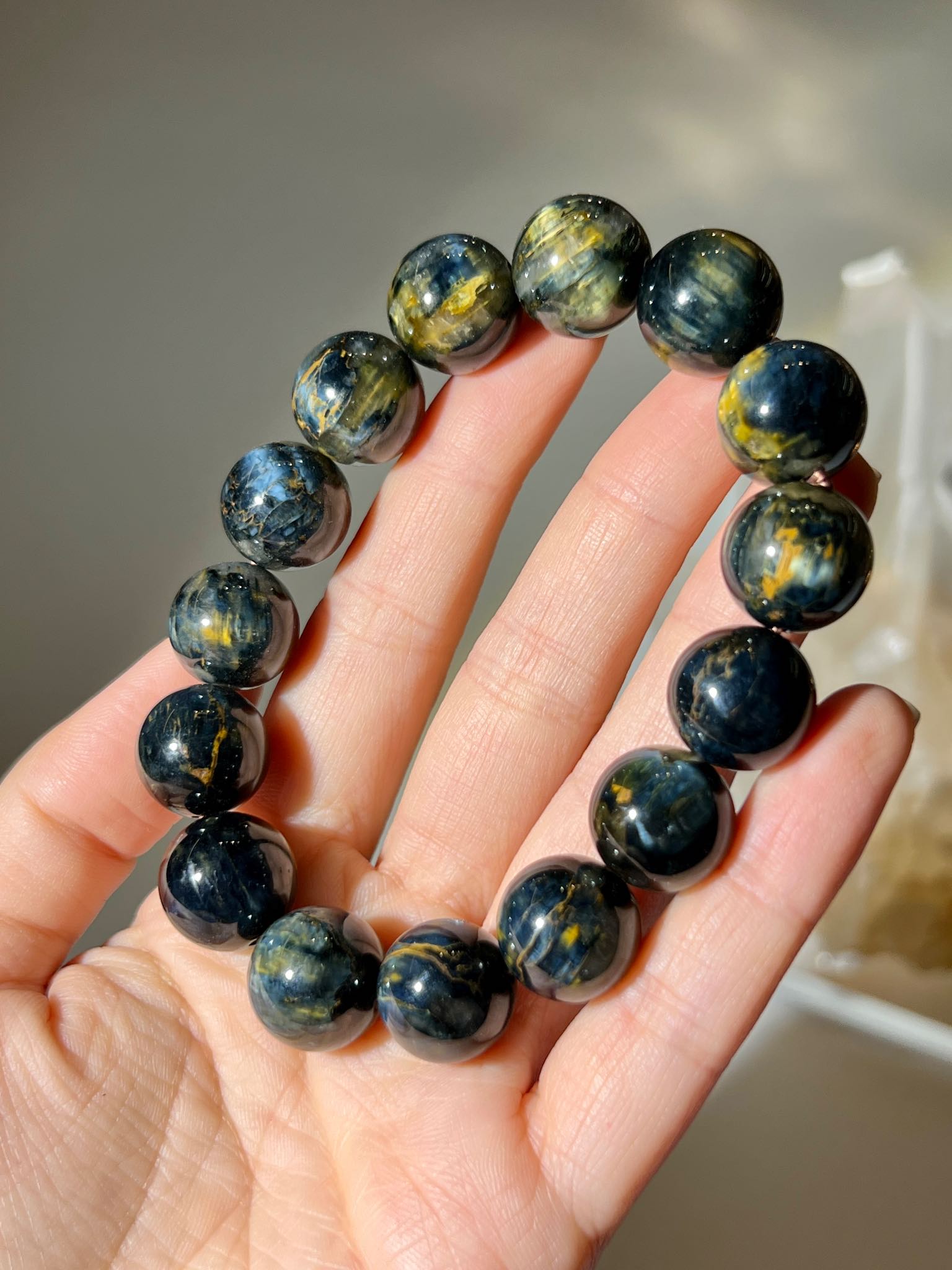 彼得石有什麼功效 什麼是彼得石 玉化彼得石 pietersite crystal 藍色水晶