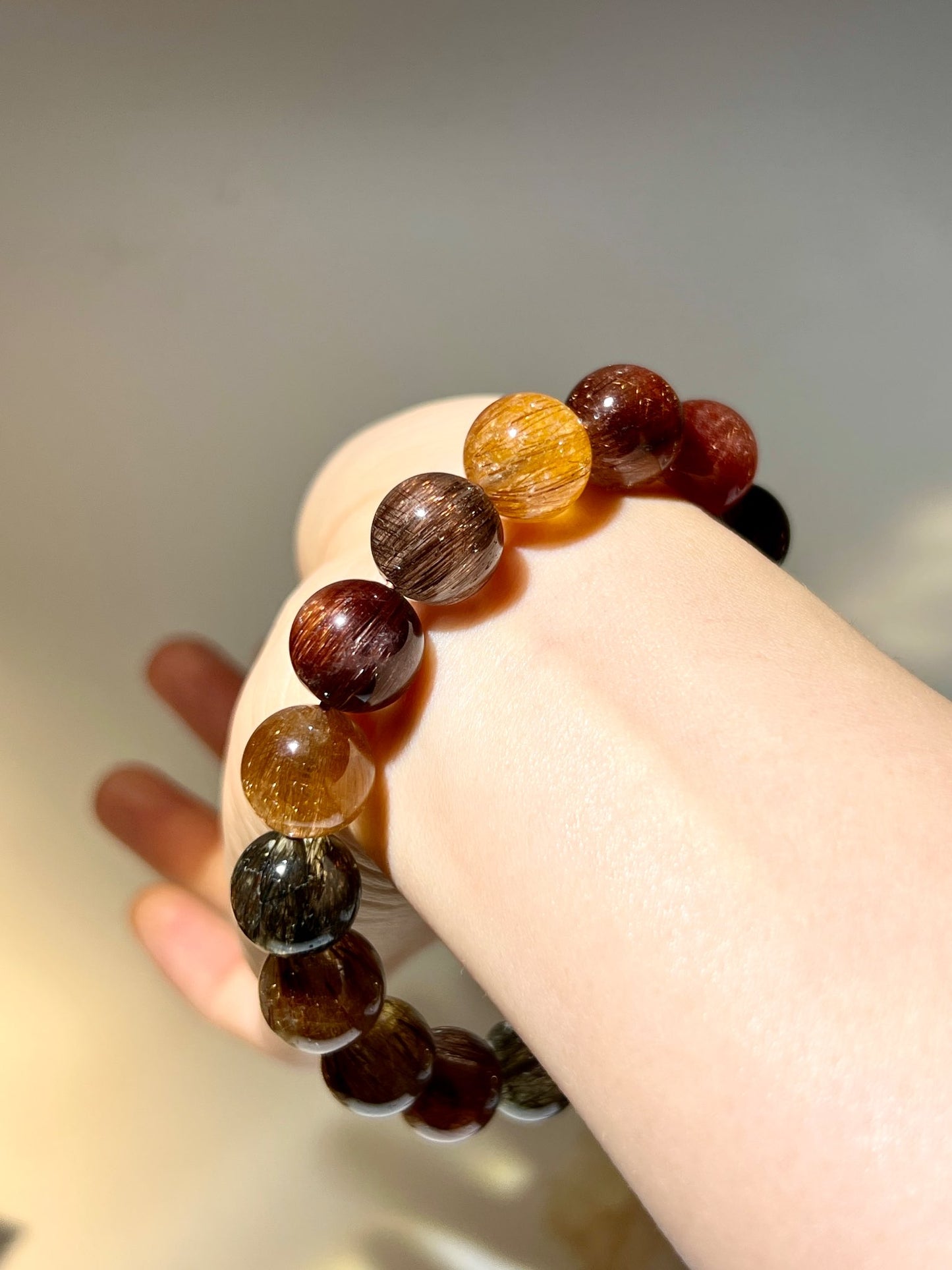 香港髮晶 招財髮晶 金髮晶 彩髮晶 貓眼髮晶 紅髮晶 銅髮晶 咖啡銅髮晶 銅髮晶功效 rutilated quartz