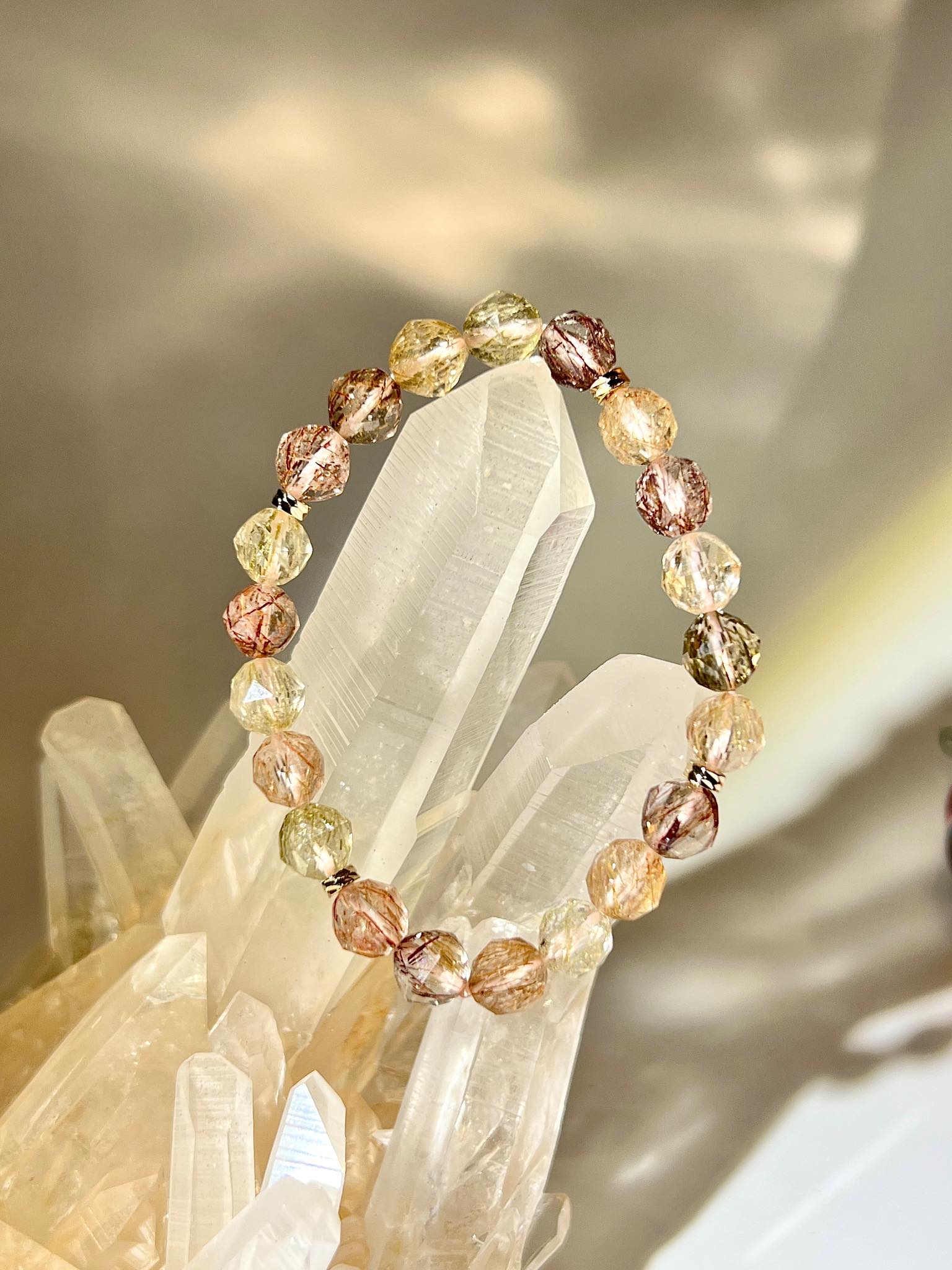 髮晶有什麼功效 什麼是金髮晶 金髮晶 銅髮晶 髮晶手鏈 南無水晶