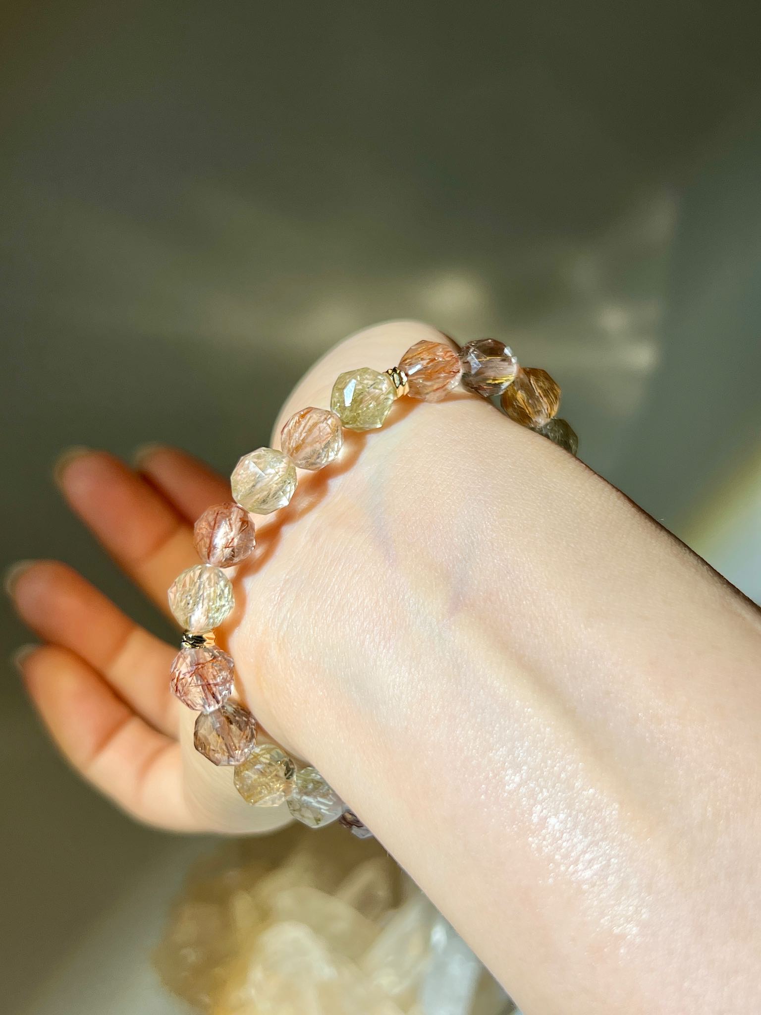 髮晶有什麼功效 什麼是金髮晶 金髮晶 銅髮晶 髮晶手鏈 南無水晶