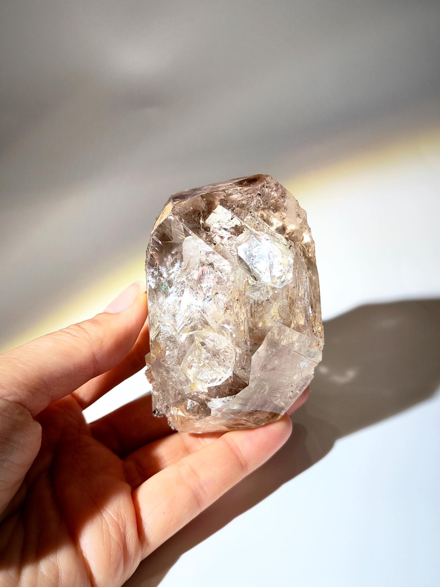 閃靈鑽 閃靈鑽功效 香港閃靈鑽 四川閃靈鑽 水晶原石 香港水晶店 香港水晶 herkimerdiamond 