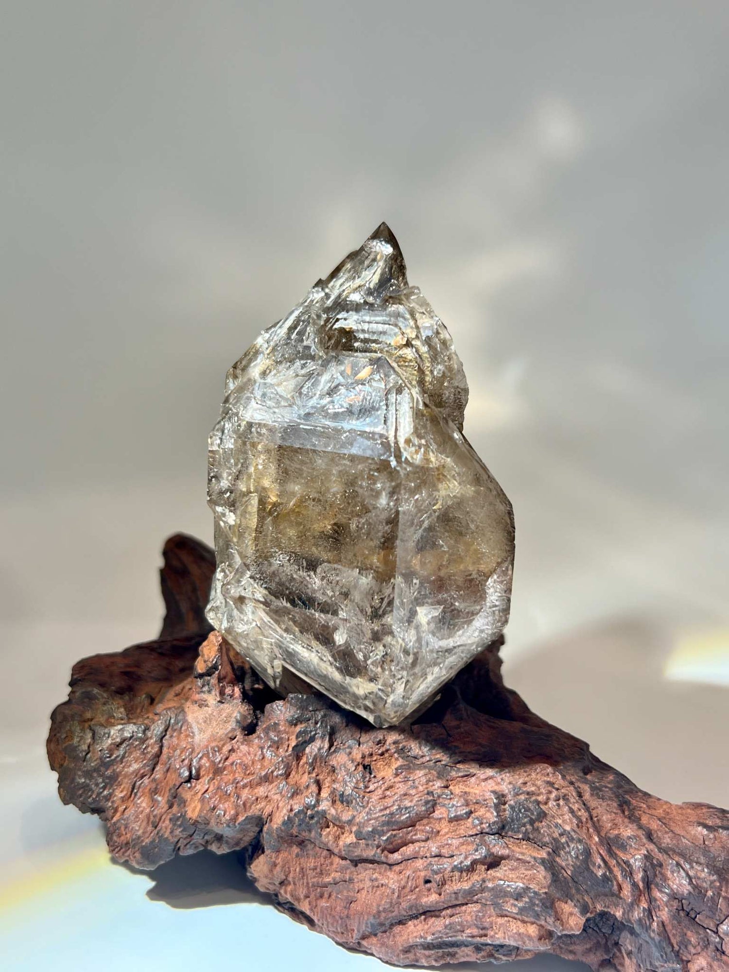 骨幹閃靈鑽 骸骨閃靈鑽 骸骨水晶 skeletal Herkimer diamond 美國閃靈鑽 赫基蒙閃靈鑽 閃靈鑽 香港閃靈鑽 白水晶 白晶 水晶 天然水晶 南無水晶 elestial quartz 