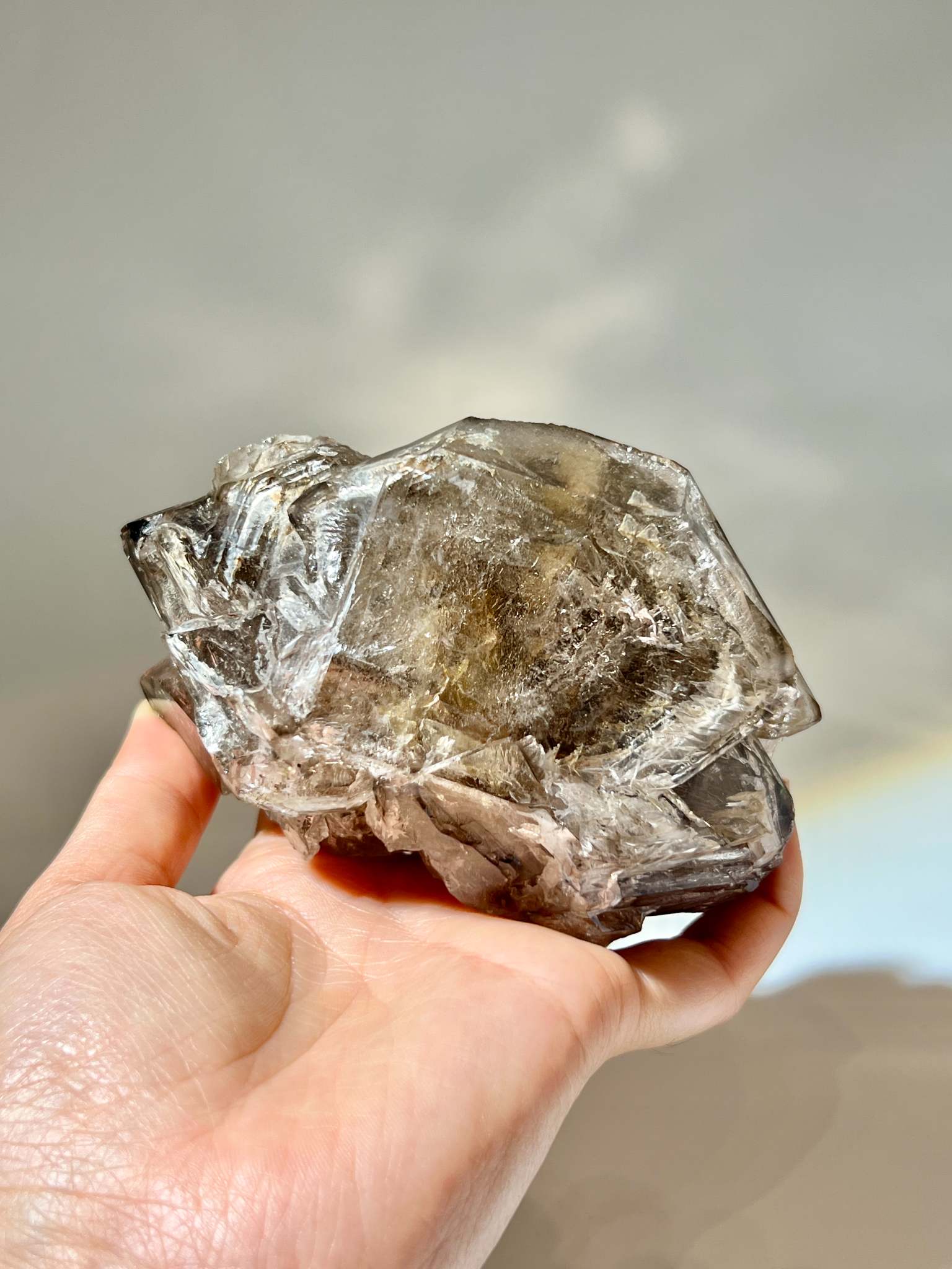 骨幹閃靈鑽 骸骨閃靈鑽 骸骨水晶 skeletal Herkimer diamond 美國閃靈鑽 赫基蒙閃靈鑽 閃靈鑽 香港閃靈鑽 白水晶 白晶 水晶 天然水晶 南無水晶 elestial quartz 雙尖水晶