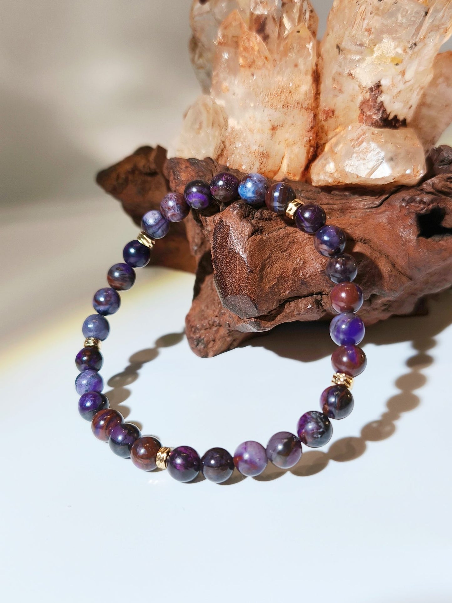 藍舒俱徠 藍舒俱萊 藍舒俱徠 藍舒俱萊 sugilite 香港舒俱徠 舒俱徠功效 眉心輪 紫色水晶