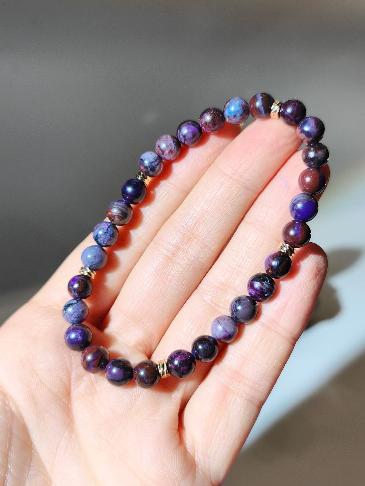 藍舒俱徠 藍舒俱萊 藍舒俱徠 藍舒俱萊 sugilite 香港舒俱徠 舒俱徠功效 眉心輪 抗癌 淨化頭腦