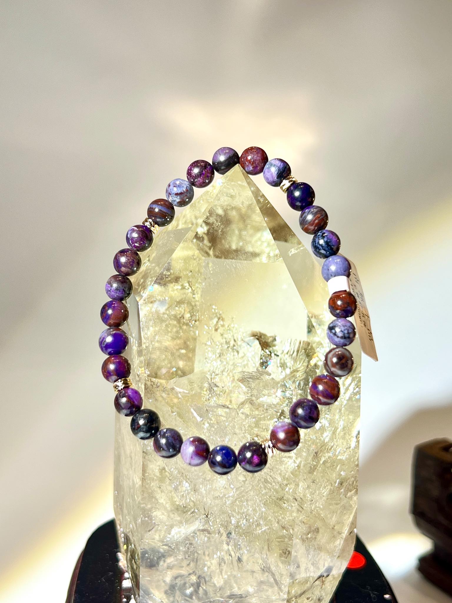 藍舒俱徠 藍舒俱萊 藍舒俱徠 藍舒俱萊 sugilite 香港舒俱徠 舒俱徠功效 眉心輪 紫色水晶