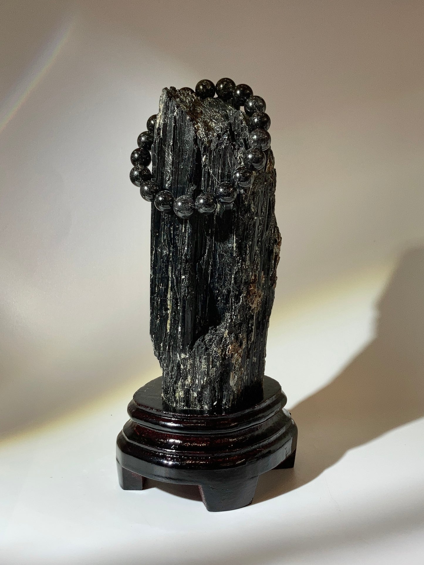 黑碧璽原石 - 𝑺𝒄𝒉𝒐𝒓𝒍  (多共生礦）