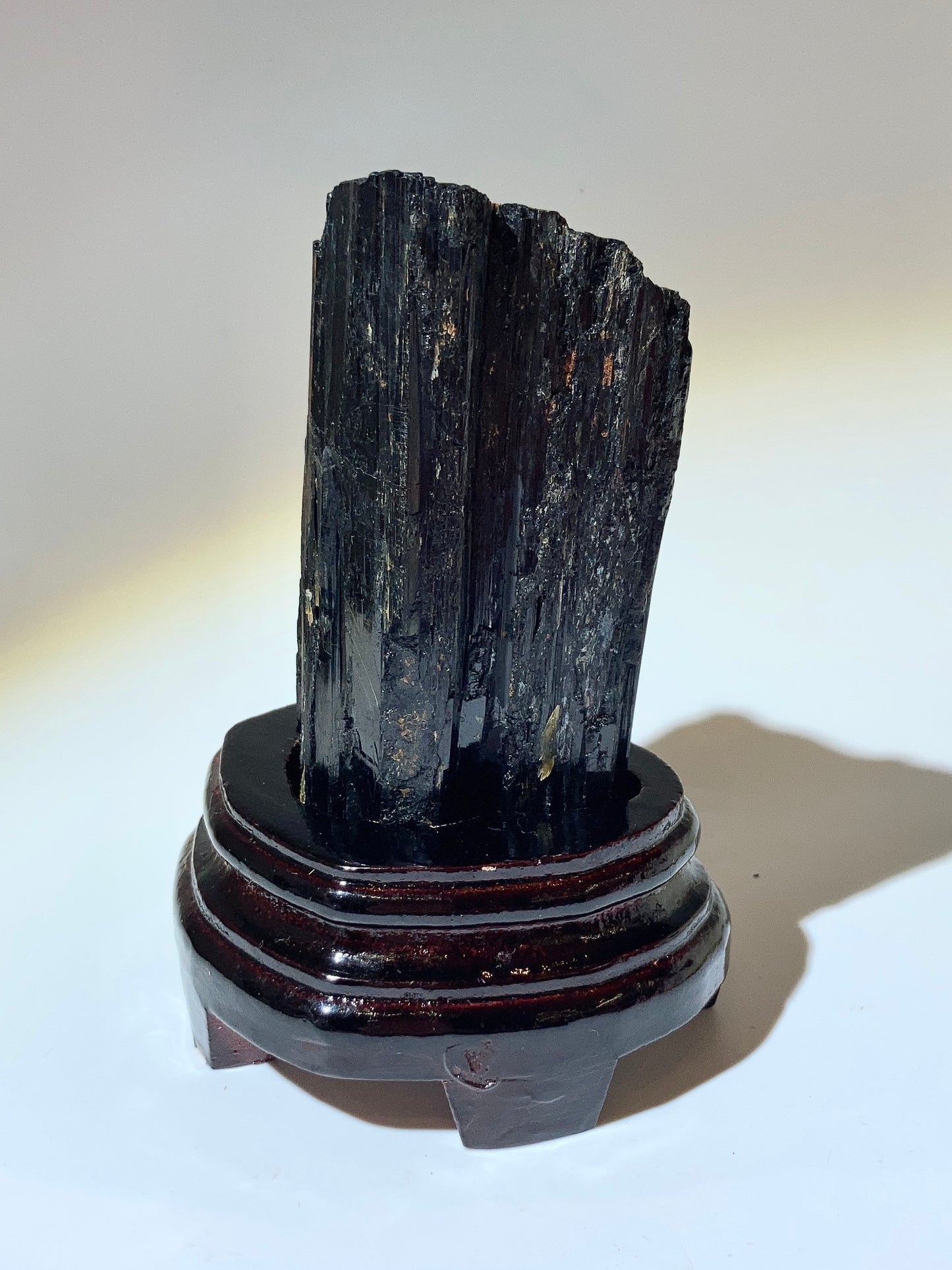 黑碧璽原石 - 𝑺𝒄𝒉𝒐𝒓𝒍  (附送底座)