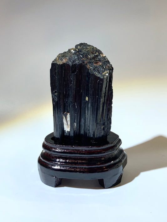 黑碧璽原石 - 𝑺𝒄𝒉𝒐𝒓𝒍  (附送底座)